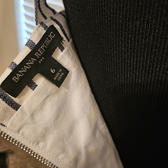 Banana Republic Striped Navy Blue and White Dress Size 6 - Picture 5 of 8